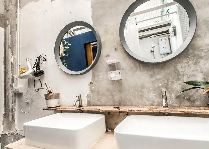 Hostal Klong House *